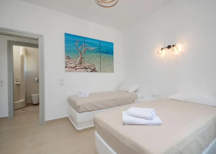 Aphrodite Luxury איוס פרוקופיוס