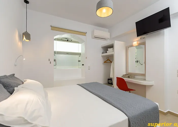 Aphrodite Luxury * איוס פרוקופיוס